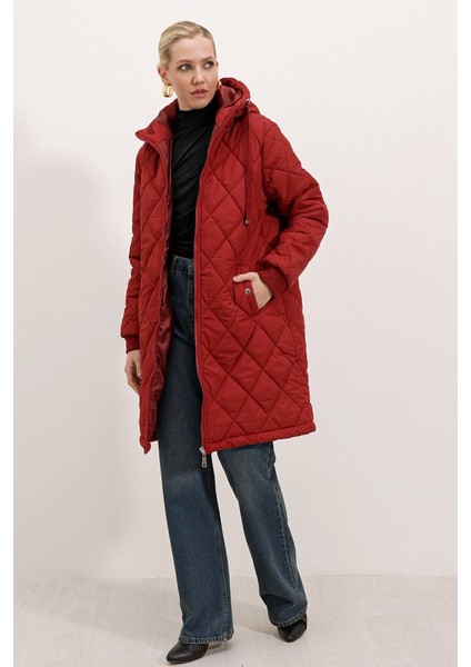 5138 Kapitone Uzun Şişme Mont - Bordo