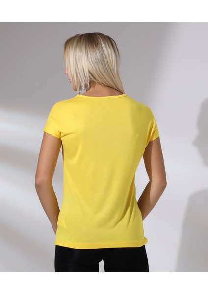 Bisiklet Yaka Kısa Kollu Normal Size Baskılı Basic Kadın T-Shirt 20479 Açık Sarı modelleri
