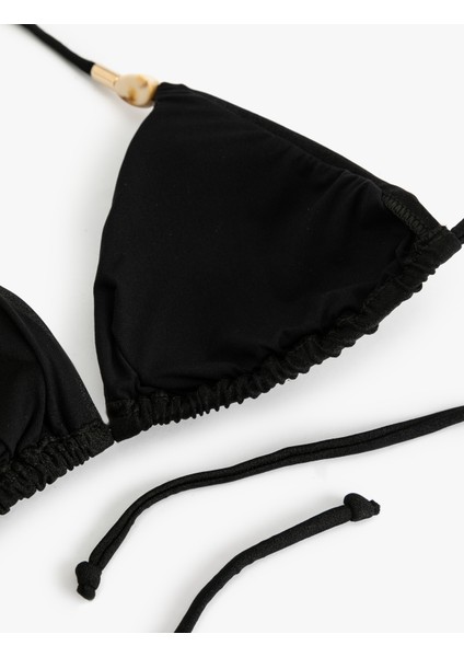 Aksesuarlı Üçgen Bikini Üstü