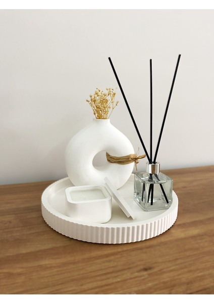 Modern Beyaz Dekoratif Tepsi Seti | 5 Parça Obje, Mum, Vazo ve Koku Şişesi fiyatları