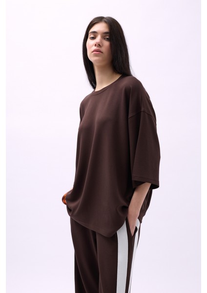 Bisiklet Yaka Oversize Kahverengi T-Shirt indirimleri