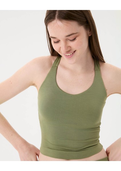 Kadın Açık Yeşil Halter Half Crop Bluz - EcoVero™ Viskoz, İç Sütyenli, Göğüs Pedli, Halter Yaka, Crop Spor Bluz fırsatları
