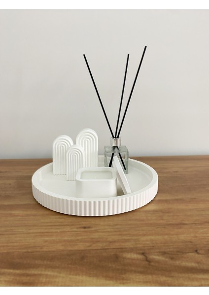 Modern Beyaz Dekoratif Tepsi Seti | 6 Parça Obje - Kapaklı Mum ve Koku Şişesi