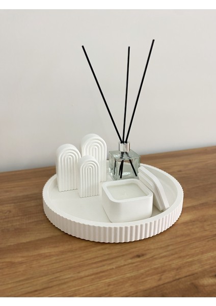 Modern Beyaz Dekoratif Tepsi Seti | 6 Parça Obje - Kapaklı Mum ve Koku Şişesi modelleri