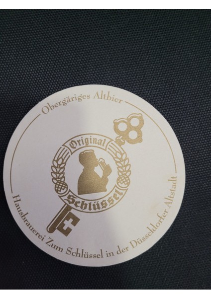 Original Schlüssel Altbier Bardak Altlığı – 1850’DEN Günümüze Düsseldorf’un Altstadt Gelenekli Ev Bira Fabrikasından Koleksiyonluk Çift Taraflı Alman Bardak Altlığı fiyatları