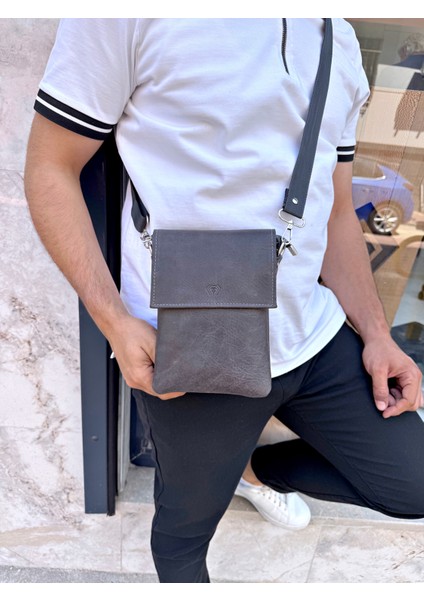 Hakiki Deri Kapaklı Postacı Çantası – Şık ve Retro Tasarım, Günlük Kullanıma Uygun indirimleri