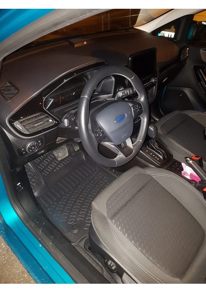 Ford Fiesta 3D Siyah Havuzlu Paspas 2018 ve Sonrası indirimleri