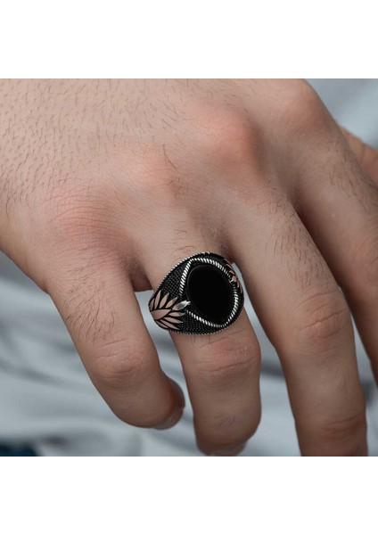 Gümüş Oniks Taşlı Işlemeli Erkek Yüzük - 28 fırsatları