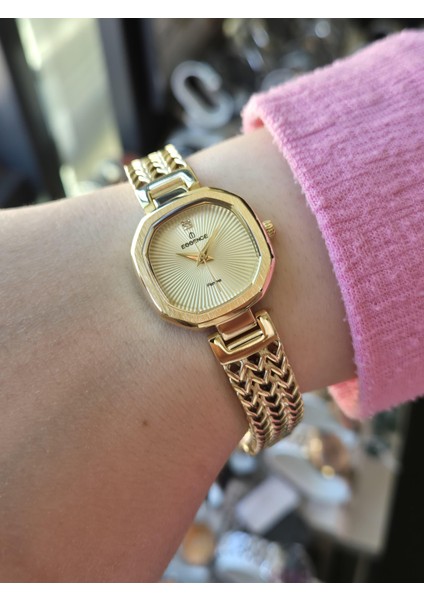 D1223.110SS Essence Kadın Kol Saati Orjinal 2 Yıl Garantili Şık ve Estetiğin Birleştiği Ürün Su Geçirmez