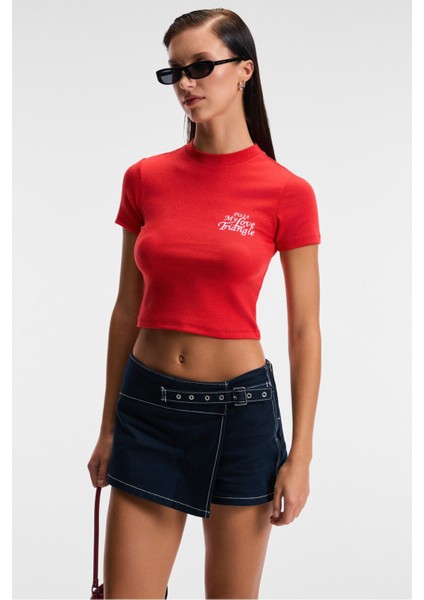 Mıreza Kadın Baskı Detaylı Slim Fit Kısa Kollu Yuvarlak Yaka Kırmızı T-Shirt fırsatları