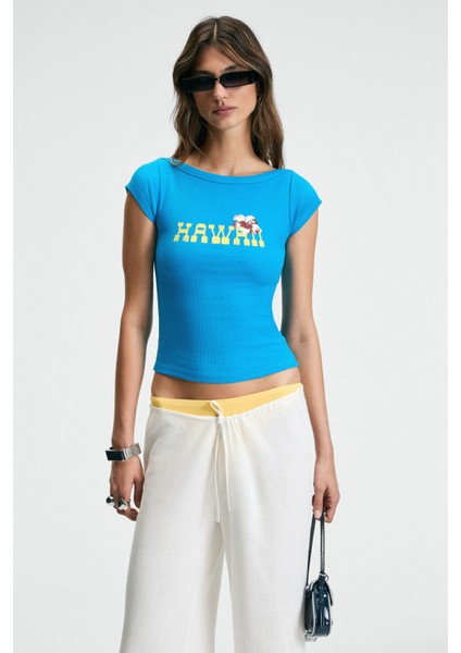 ZEPHY Kadın Kayık Yaka Kısa Kollu Önü Baskı Detaylı Slim Mavi T-Shirt fiyatları