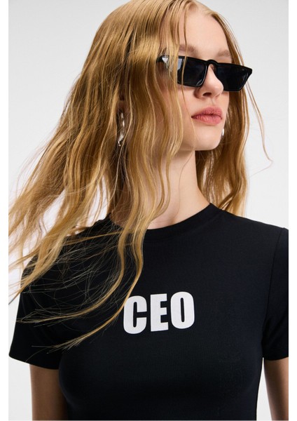 VELINA Kadın Bisiklet Yaka Kısa Kollu Önü Baskılı Slim Siyah T-Shirt