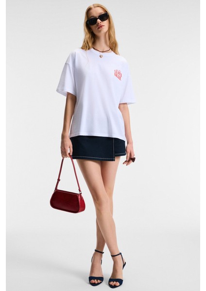 Feylora Kadın Pamuk Oversize Fit Baskı Detaylı Kısa Kollu Bisiklet Yaka Beyaz T-Shirt modelleri