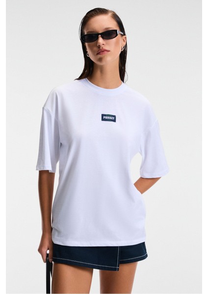 ZEYLINA Kadın %100 Pamuk Baskılı Regular Fit Kısa Kollu Bisiklet Yaka Beyaz T-Shirt fiyatları