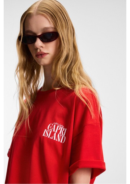 Feylora Kadın Pamuk Oversize Fit Baskı Detaylı Kısa Kollu Bisiklet Yaka Kırmızı T-Shirt indirimleri