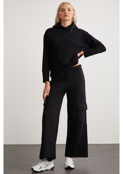 Kemberly Kadın Kapüşonlu Relaxed Kalıp Basic Siyah Sweatshirt