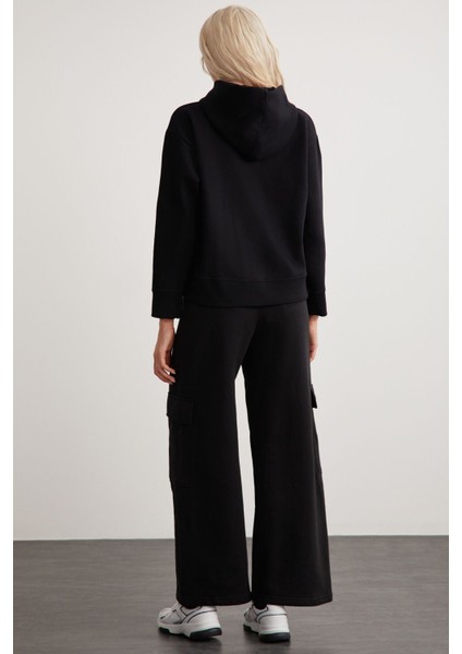 Kemberly Kadın Kapüşonlu Relaxed Kalıp Basic Siyah Sweatshirt indirimleri