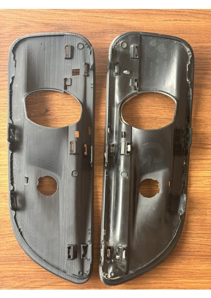 Citroen C4 B7 Sis Far Çerçevesi Sensör Delikli