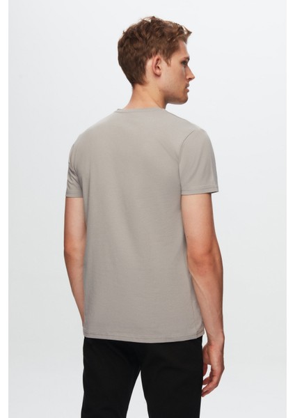 Slim Fit Gri Düz Kabartma Baskılı T-Shirt modelleri