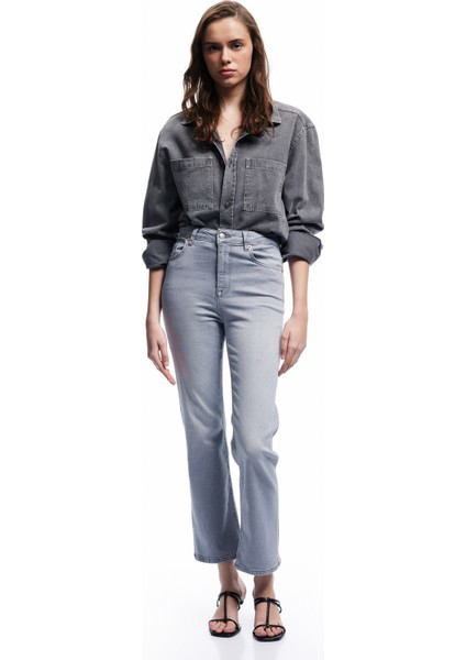 Yüksek Bel Dar Kalıp Düğmeli Cepli Ispanyol Paça Crop Jean Pantolon - Flare Jeans