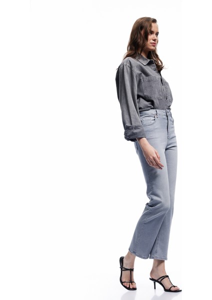 Yüksek Bel Dar Kalıp Düğmeli Cepli Ispanyol Paça Crop Jean Pantolon - Flare Jeans