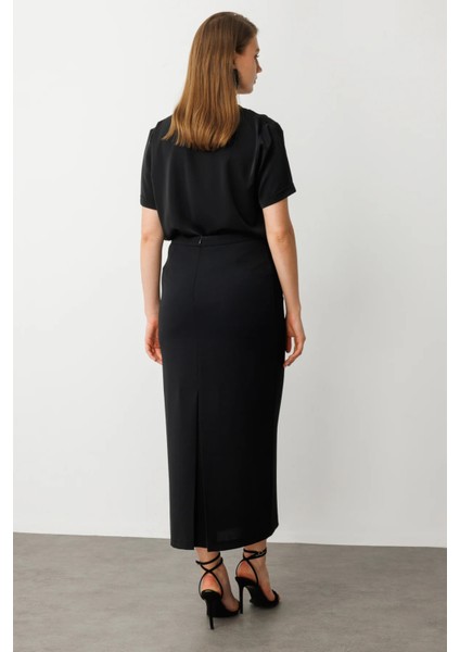 Yırtmaç Görünümlü Uzun Etek indirimleri