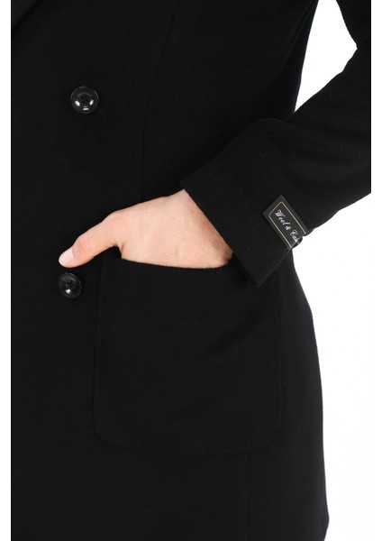 2834 Erkek Siyah Sivri Yaka Kruvaze Kısa Palto fırsatları