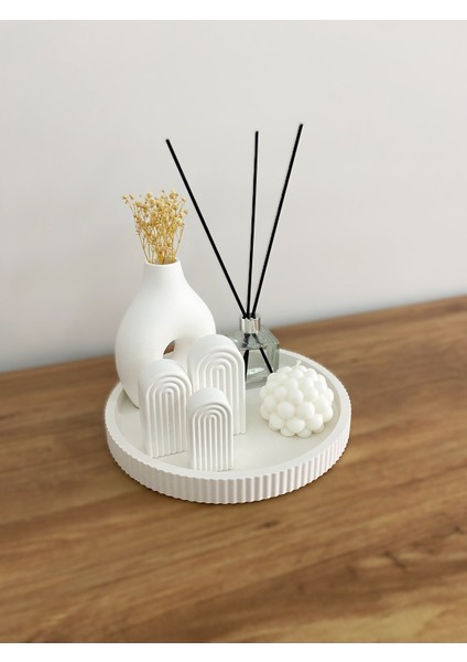 Dekoratif Tepsi Seti – 7 Parça | Beyaz Modern Obje, Vazo, Mum ve Koku Şişesi modelleri