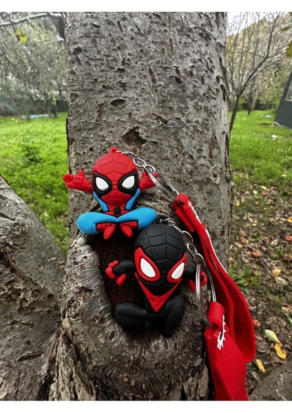 Elite Spiderman Siyah - Kırmızı Silikonlu Anahtarlık , Çanta Süsü - 2 Adet 1 Adet