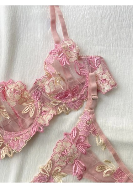 Pinky Çiçek Nakışlı Sütyen Takımı fiyatları