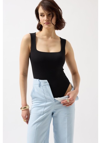 Kare Yaka Kalın Askılı Bodysuit indirimleri