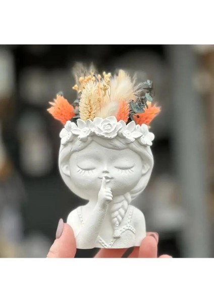 Çiçekli Kız Biblo Saksı – Zarif ve Masalsı Dekor