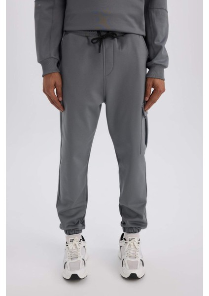 Fit Sporcu Jogger Eşofman Altı Standart Fit Üç Cepli Beli Bağcıklı Lastikli Paça D3741AX24WN