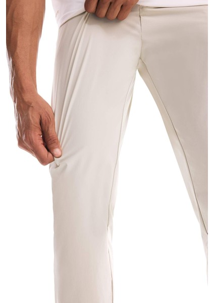 Defactofit Slim Fit Dar Kesim Standart Paça Dokuma PANTOLON D9247AX25SP