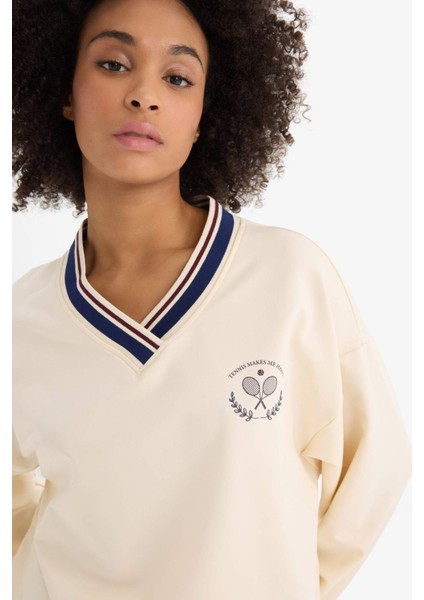 DeFacto Fit Oversize Geniş Kalıp V Yaka Baskılı Sporcu Sweatshirt D7135AX25SP
