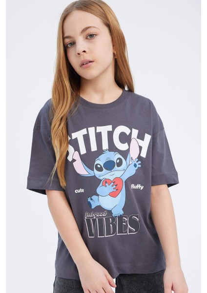 Kız Çocuk Disney Lilo & Stitch Oversize Geniş Kalıp Bisiklet Yaka Kısa Kollu Tişört E0481A825SP fırsatları