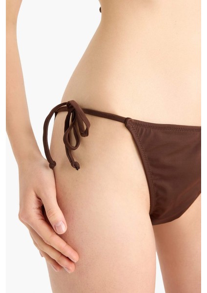 Regular Fit Bikini Altı-Fall in Love T3670AZ25SM fırsatları
