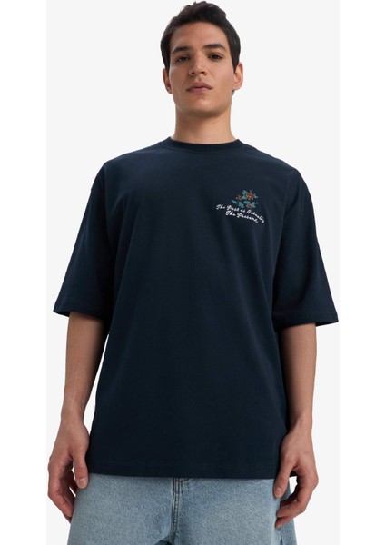 %100 Pamuk Loose Fit Bisiklet Yaka Sırt Baskılı Kısa Kollu Tişört B4320AX25SM fırsatları