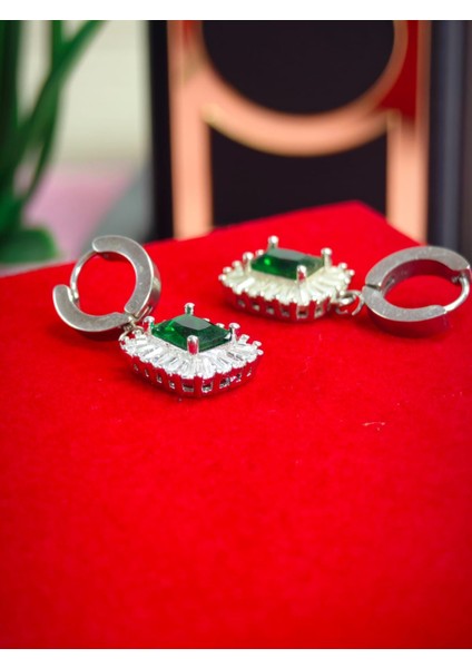 Küpe Renk Atmaz ve Kararmayapmaz modelleri