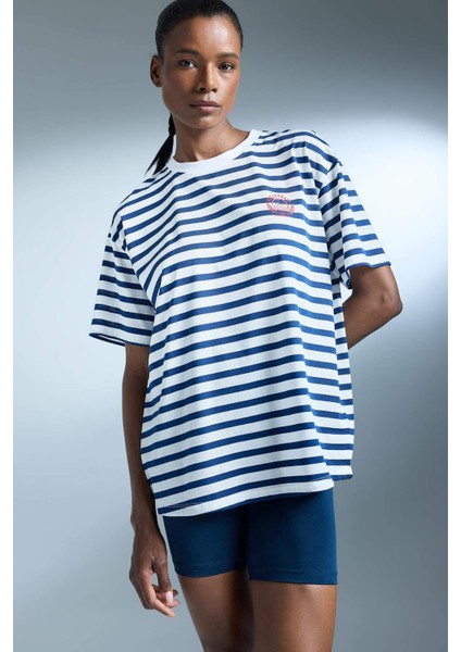 fit Oversize Geniş Kalıp Bisiklet Yaka Slogan Baskılı Sporcu Kısa Kollu TIŞÖRT E2782AX25SM modelleri