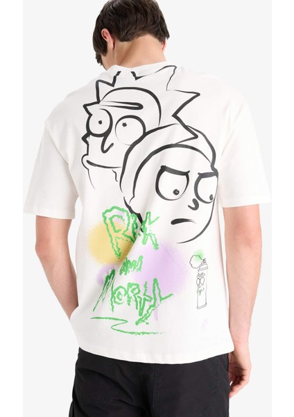 %100 Pamuk Rick and Morty Comfort Regular Fit Rahat Kalıp Bisiklet Yaka Sırt Baskılı Kısa Kollu Tişört B5369AX25SP