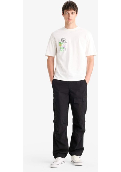 %100 Pamuk Rick and Morty Comfort Regular Fit Rahat Kalıp Bisiklet Yaka Sırt Baskılı Kısa Kollu Tişört B5369AX25SP fiyatları