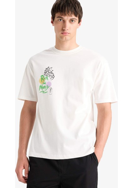 %100 Pamuk Rick and Morty Comfort Regular Fit Rahat Kalıp Bisiklet Yaka Sırt Baskılı Kısa Kollu Tişört B5369AX25SP fırsatları