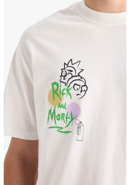 %100 Pamuk Rick and Morty Comfort Regular Fit Rahat Kalıp Bisiklet Yaka Sırt Baskılı Kısa Kollu Tişört B5369AX25SP indirimleri