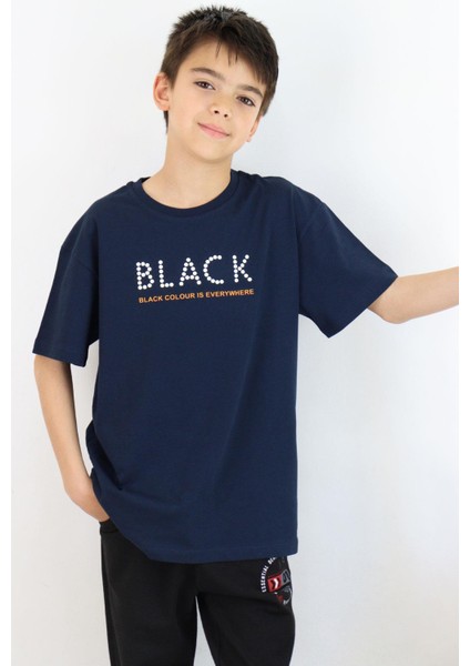 Erkek Çocuk Tişört Kabartma Detaylı Yazı Baskılı 9-14 Yaş, Lacivert