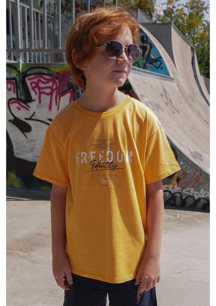 Erkek Çocuk Tişört Yazı Bakılı 5-10 Yaş, Hardal Sarı modelleri