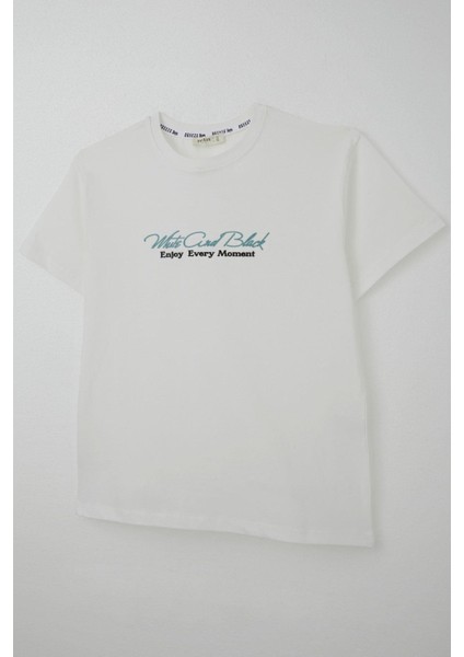 Erkek Çocuk Tişört Kabartma Yazı Baskılı 9-14 Yaş, Ekru modelleri