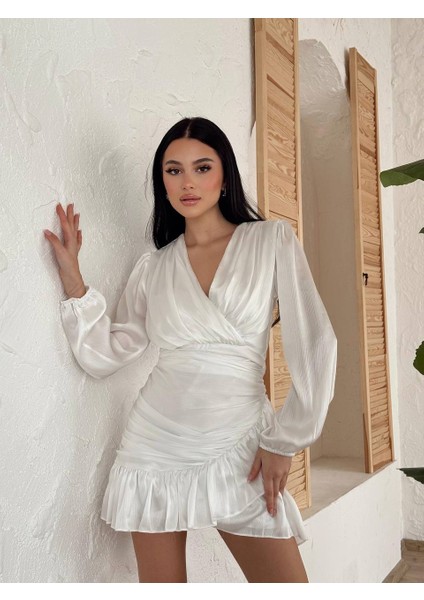 Drape Detaylı Fırfırlı Mini Elbise