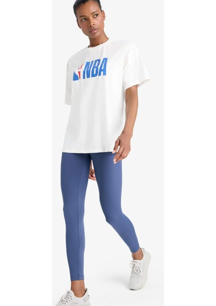 Defactofit Nba Wordmark Oversize Geniş Kalıp Bisiklet Yaka Baskılı Kısa Kollu TIŞÖRT T5506AZ25SM