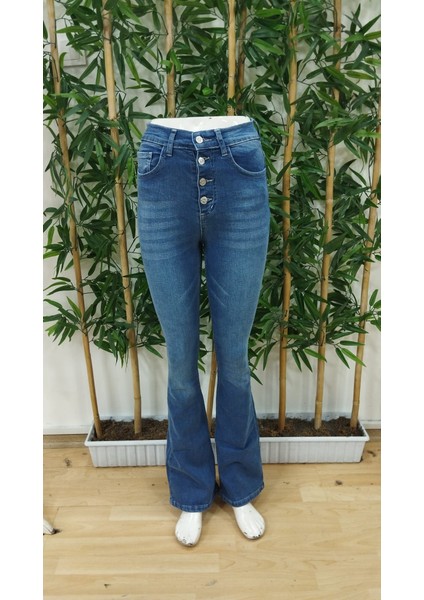 Kadın Yüksek Bel Önden Düğmeli Cep Detay Ispanyol Paça Denim Pantolon